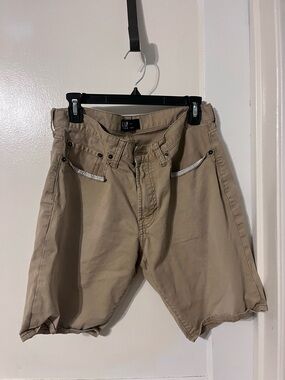 GAP Men's Tan Flat-Front Casual Shorts